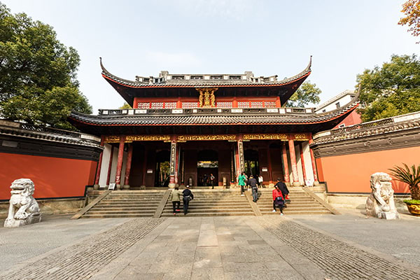 Entrée du temple Yue Fei