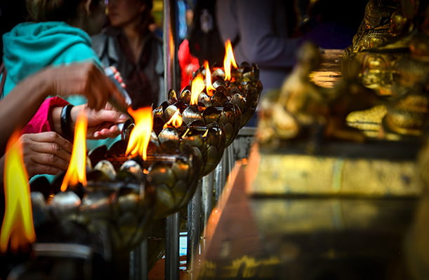 Boudgies dans un temple hindou