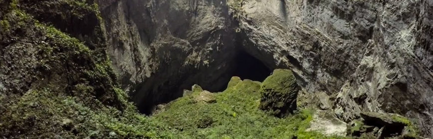 Visite de la plus grande grotte du monde, au Vietnam