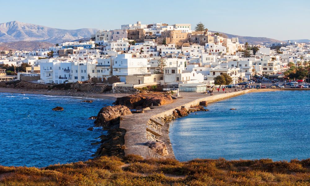 Ville de Naxos depuis la mer