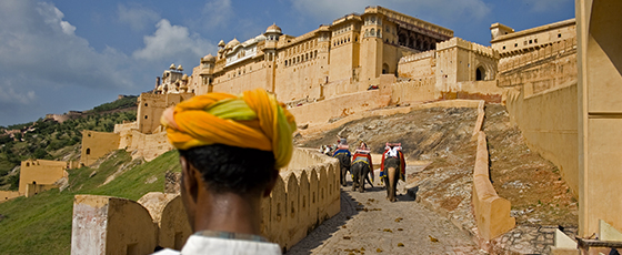 Pour savoir quoi faire au Rajasthan, l'idéal est de s'adresser à une agence de voyage locale comme Namaskar India Tour, qui vous conseillera notamment le fort Amber