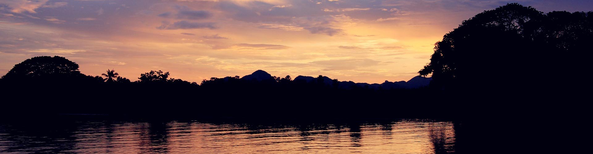 Coucher De Soleil à Kanchanaburi En Thaïlande Une