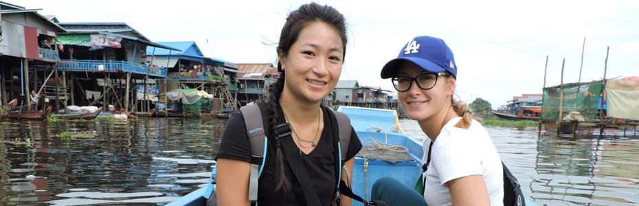 Hélène et Lorene en vacances au Cambodge et au Vietnam.