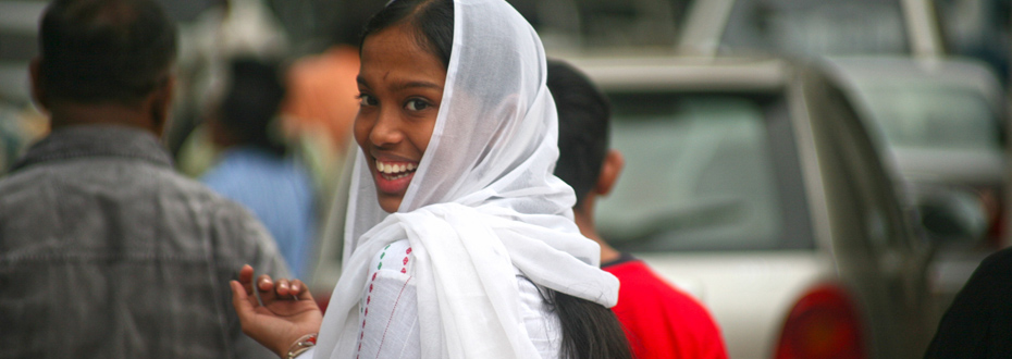 Sri-Lanka-jeune-fille-rue-PA-DILLIES