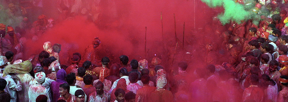 assitez à la fête des couleurs en Inde